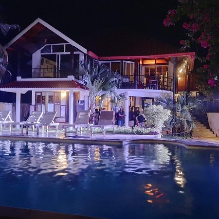 Petit Elephant Cherai Beach Exterior foto