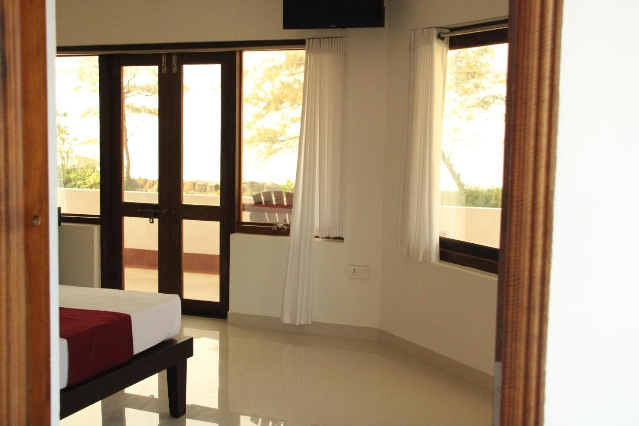 Petit Elephant Cherai Beach Exterior foto